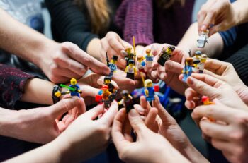 2026年新卒採用の最新動向｜学生は「安定」だけでは動かない？中小企業が選ばれるための採用戦略